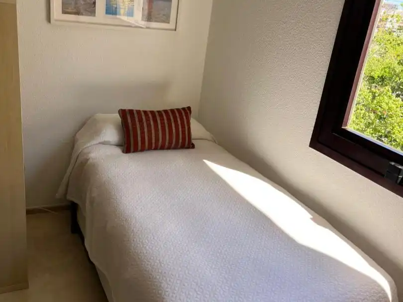 Flat for rent in Avenida de Kansas City, 7, La Calzada - La Florida