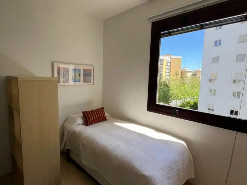 Flat for rent in Avenida de Kansas City, 7, La Calzada - La Florida