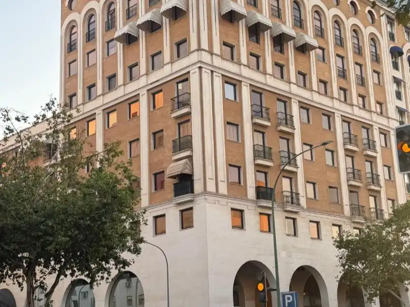 Exterior view of Flat for rent in Sevilla  with Air Conditioner, Heating and Furnished