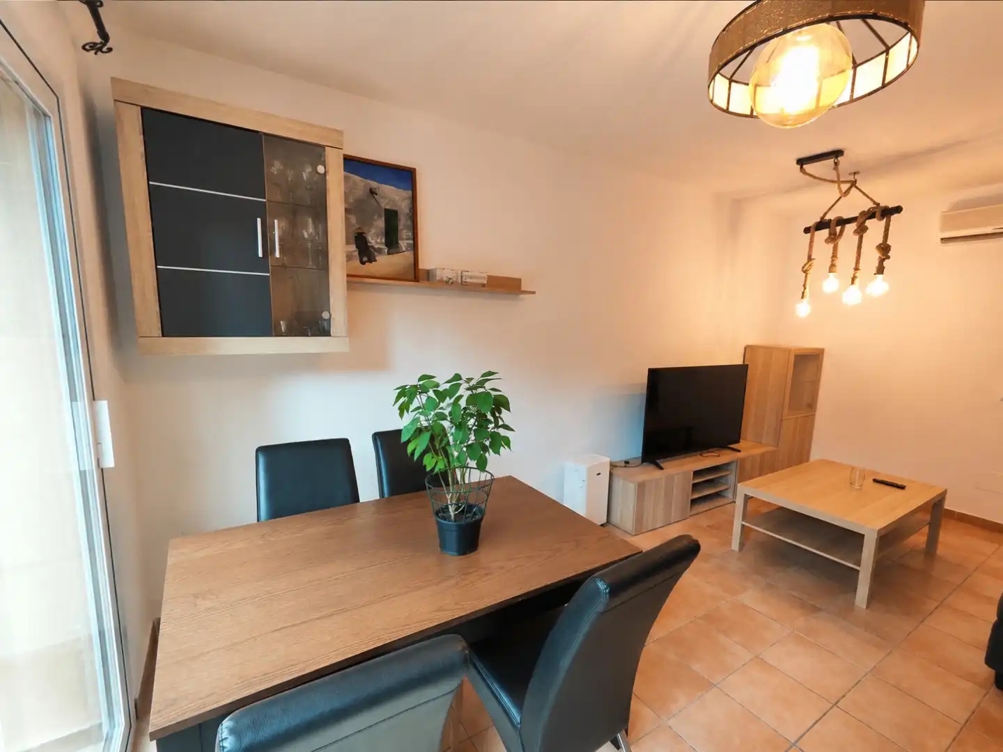 Dúplex en venta en Carrer Arenys de Mar, 1, Sant Jordi de Ses Salines - Sant Francesc Comedor de Dúplex en venta en Sant Josep de sa Talaia con Aire acondicionado y Amueblado