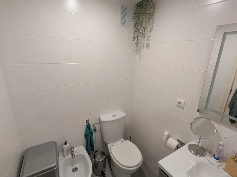 Flat for sale in Calle Asociaciones de Vecinos, 5, Estación - La Fontanilla - El Tinte Bathroom of Flat for sale in Utrera with Parquet flooring, Storage room and Community parking