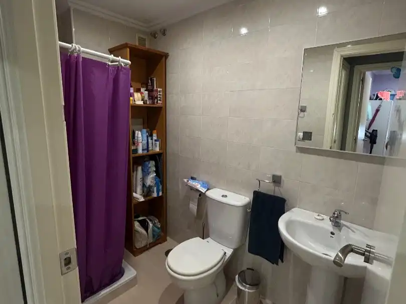 Flat for sale in Calle Asociaciones de Vecinos, 5, Estación - La Fontanilla - El Tinte Bathroom of Flat for sale in Utrera with Parquet flooring, Storage room and Community parking