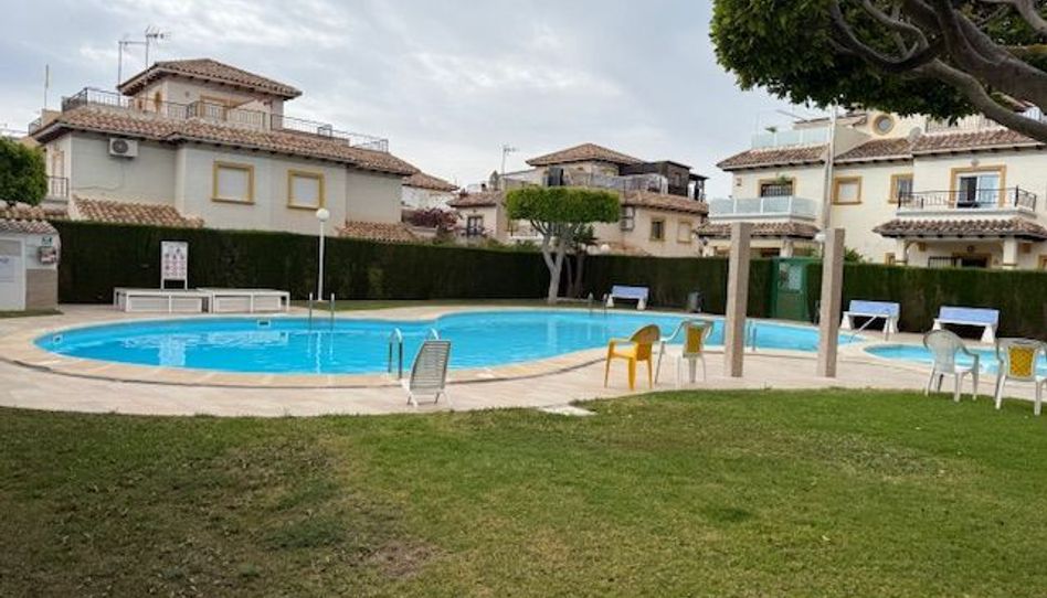 Casa adosada en venta en Calle Torre, 9, Zeniamar - Horizonte - La Campana, Orihuela - imagen 1 Foto 1 de Casa adosada en venta en Calle Torre, 9, Zeniamar - Horizonte - La Campana, Orihuela