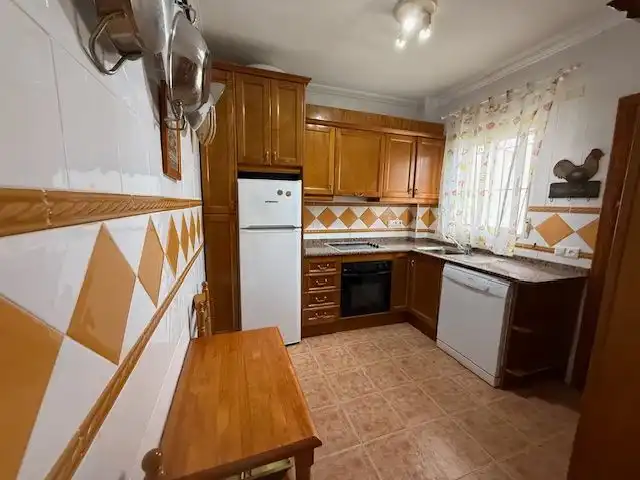Casa adosada en venta en Calle Torre, 9, Zeniamar - Horizonte - La Campana Cocina de Casa adosada en venta en Orihuela con Aire acondicionado, Jardín privado y Terraza