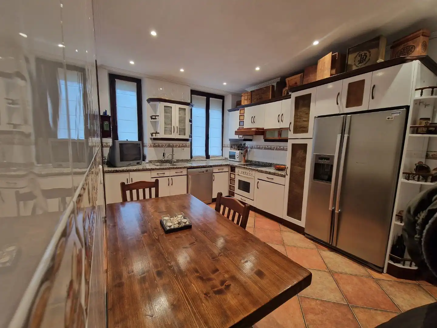 Flat for rent in Calle Ramiro Valbuena, 6, Centro Ciudad Kitchen of Flat for rent in León Capital with Air Conditioner, Heating and Parquet flooring