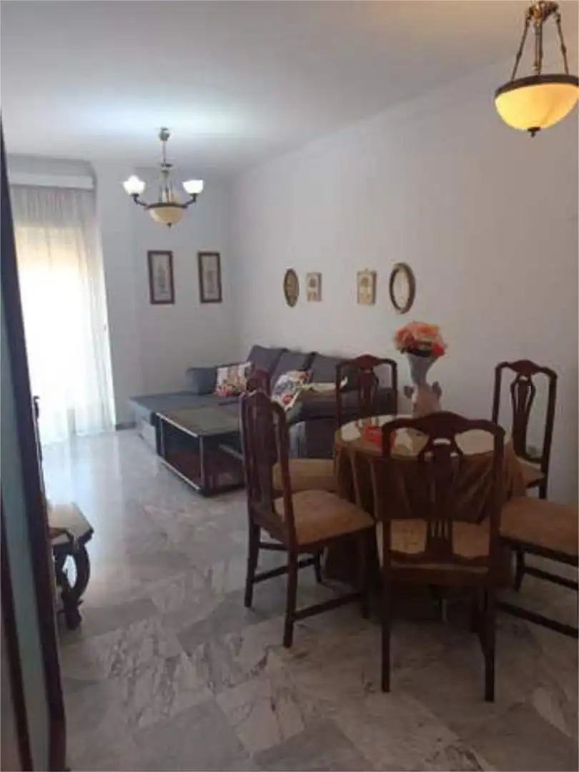 Piso de alquiler en San José de la Rinconada Sala de estar de Piso de alquiler en La Rinconada con Amueblado y Se aceptan mascotas