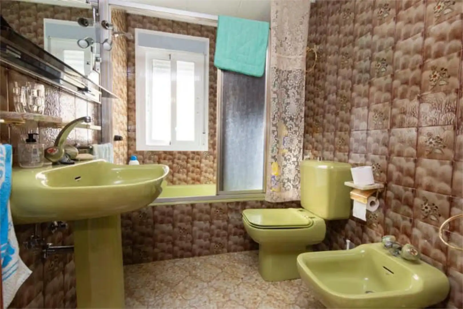 Casa o xalet en venda a Codos Bany de Casa o xalet en venda en Codos amb Calefacció, Terrassa i Traster