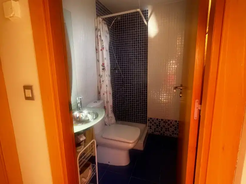 Bathroom of Flat for rent in  Zaragoza Capital  with Air Conditioner, Terrace and Balcony