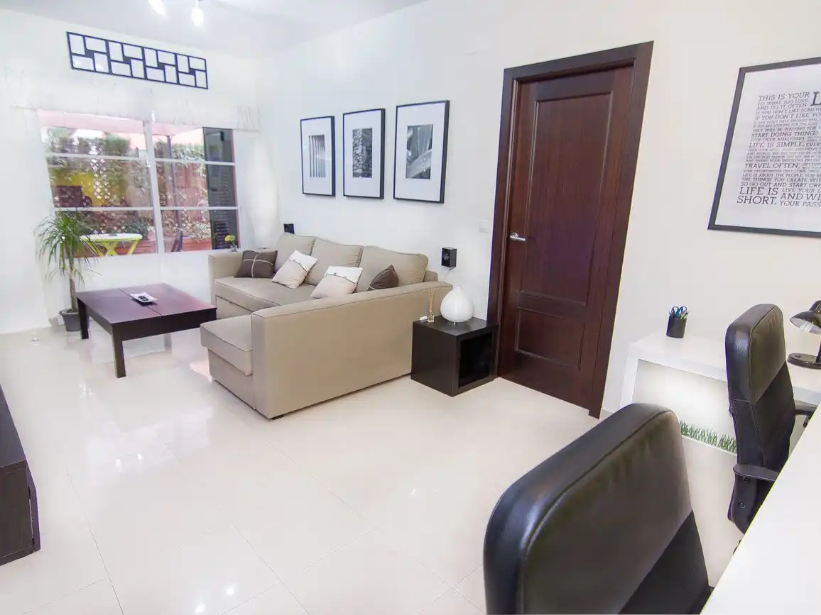 Flat for rent in Avenida del Parque, 13, El Valle Living room of Flat for rent in Lucena with Air Conditioner, Heating and Private garden