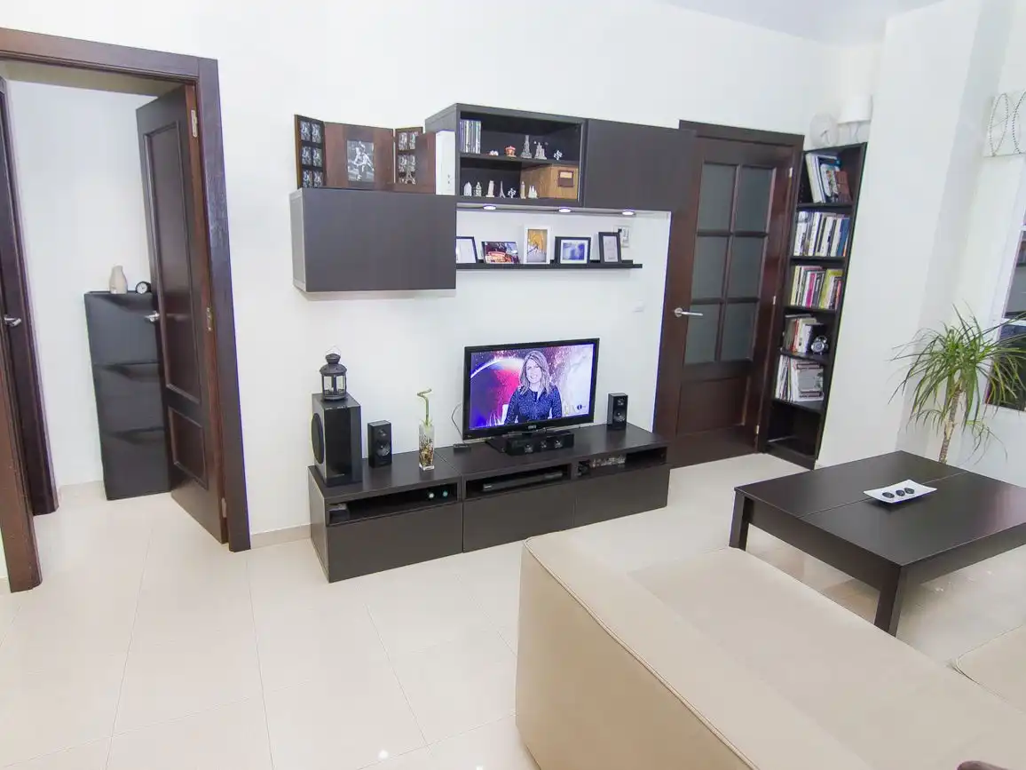 Flat for rent in Avenida del Parque, 13, El Valle Living room of Flat for rent in Lucena with Air Conditioner, Heating and Private garden