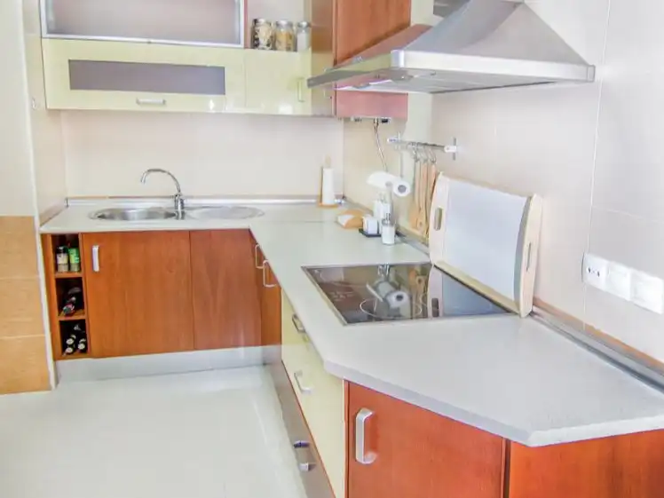 Flat for rent in Avenida del Parque, 13, El Valle Kitchen of Flat for rent in Lucena with Air Conditioner, Heating and Private garden