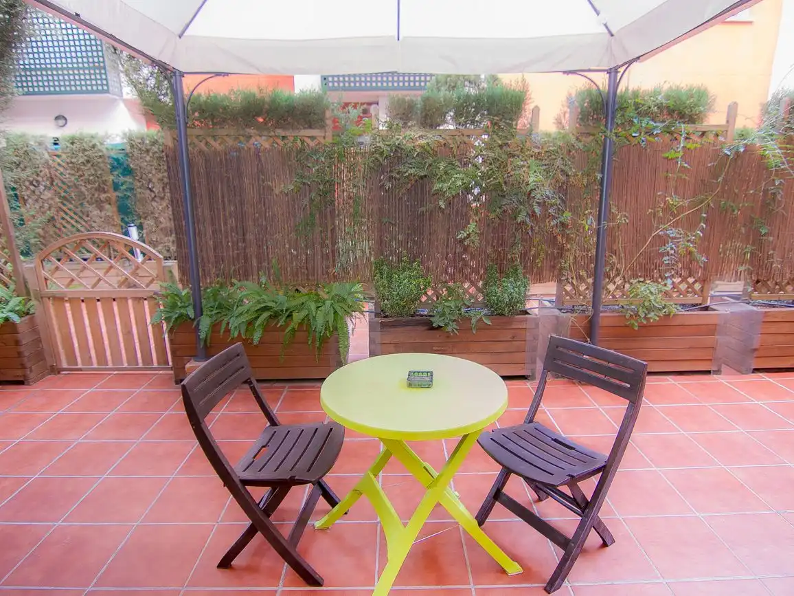 Flat for rent in Avenida del Parque, 13, El Valle Terrace of Flat for rent in Lucena with Air Conditioner, Heating and Private garden