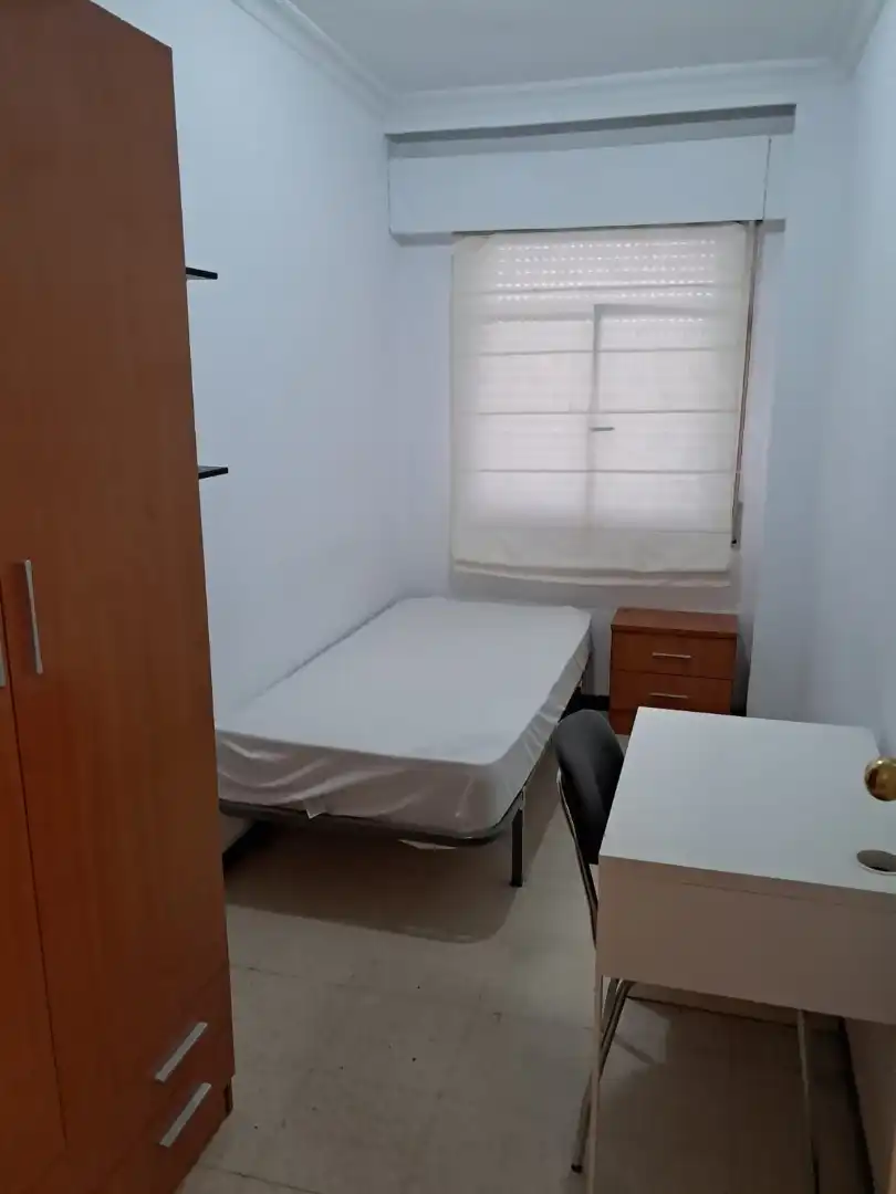 Flat for rent in San Vicente de Paul, 22, Triana Oeste