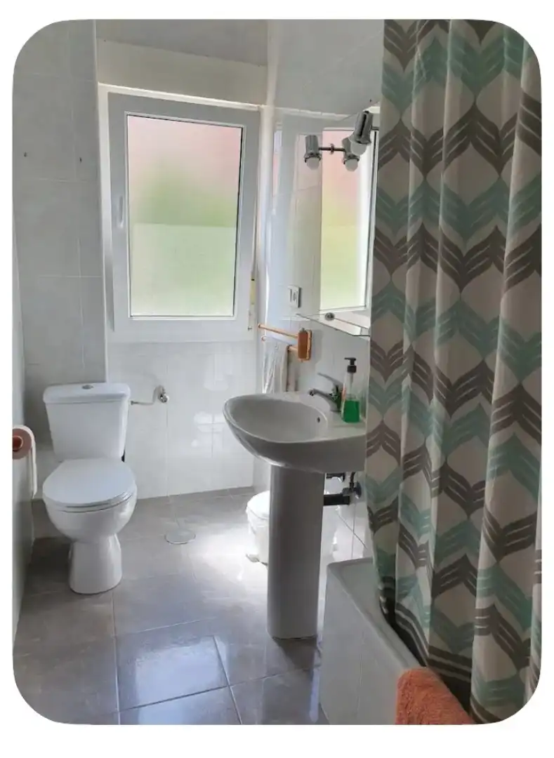 Flat for sale in Avenida de Bilbao, 60, Muriedas Bathroom of Flat for sale in Camargo with Heating and Furnished