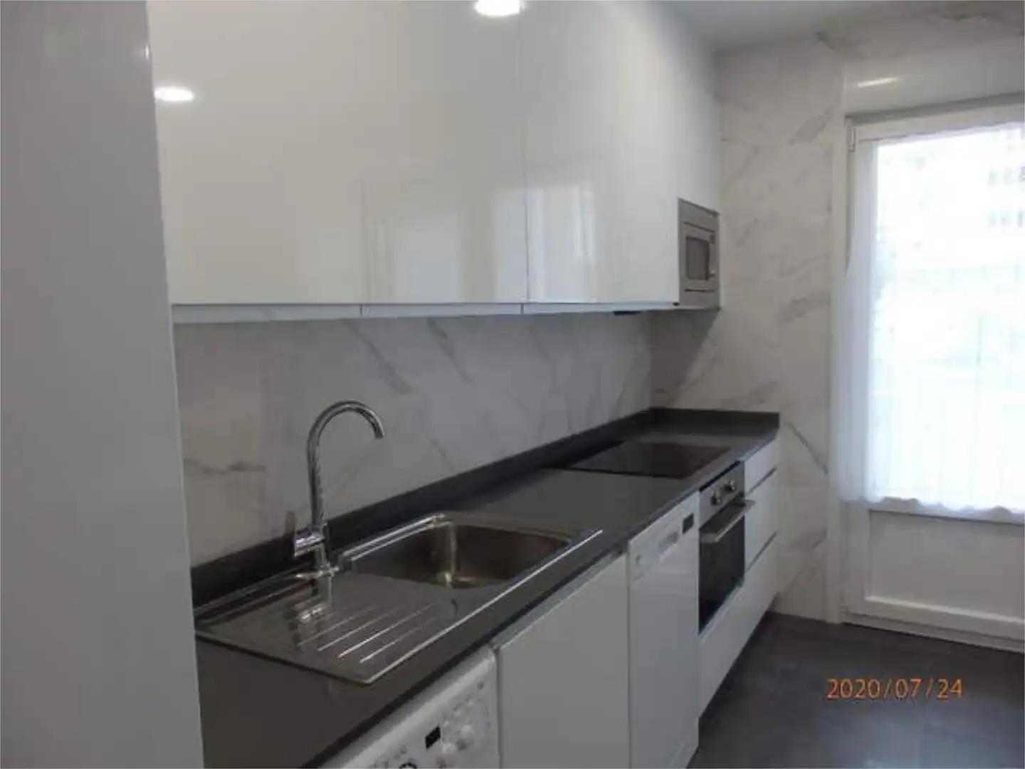 Küche von Wohnung zur Miete in Bilbao  mit Heizung, Privatgarten und Terrasse