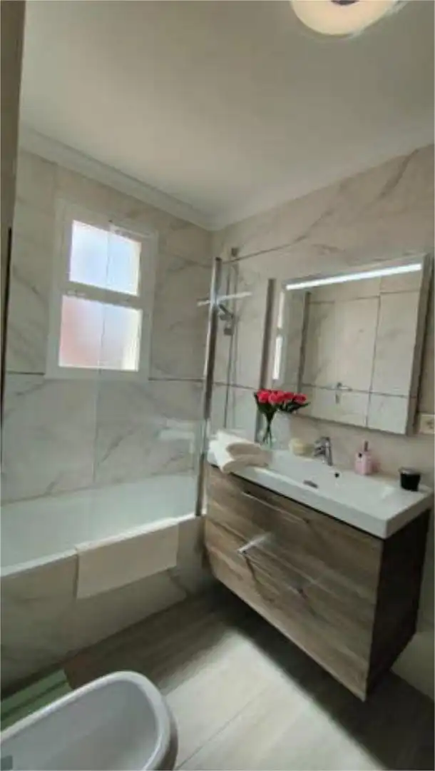 Casa adosada de alquiler en Manantiales - Lagar - Cortijo Baño de Casa adosada de alquiler en Alhaurín de la Torre con Calefacción, Jardín privado y Terraza