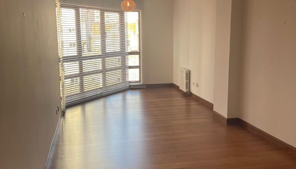 Apartamento de alquiler en Rúa de Oporto, 10, Centro - Areal, Vigo - imagen 1 Foto 1 de Apartamento de alquiler en Rúa de Oporto, 10, Centro - Areal, Vigo