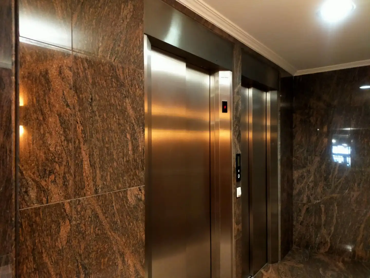 Apartamento de alquiler en Vigo  con Calefacción, Parquet y Amueblado