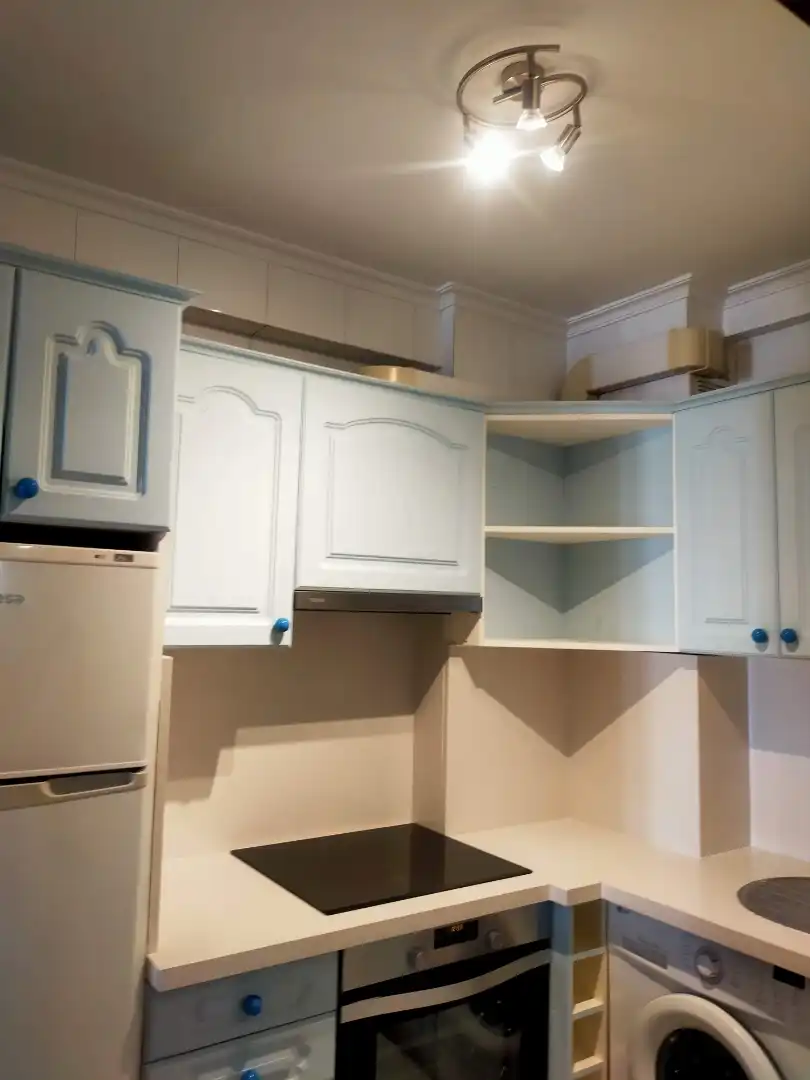 Cocina de Apartamento de alquiler en Vigo  con Calefacción, Parquet y Amueblado