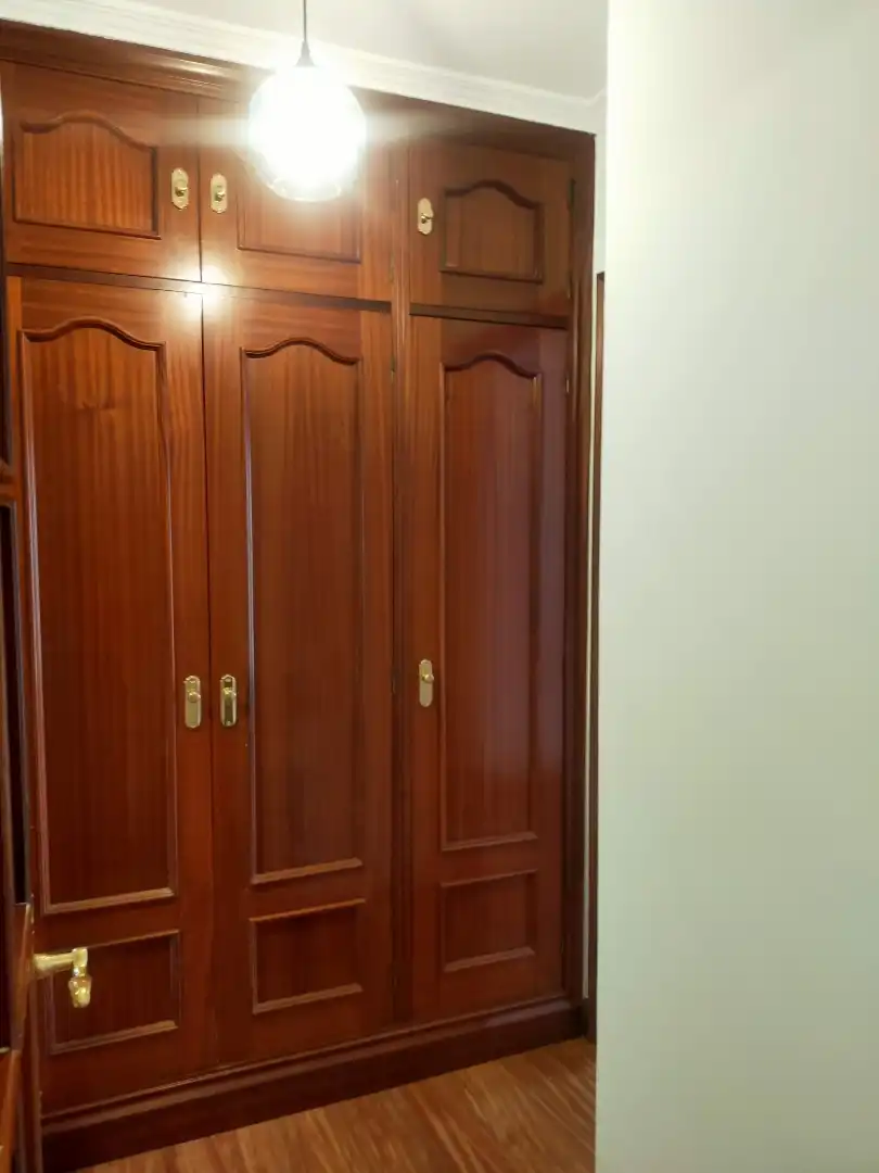 Apartamento de alquiler en Vigo  con Calefacción, Parquet y Amueblado
