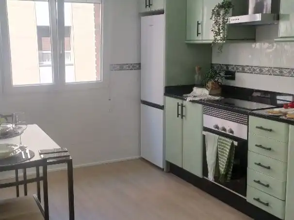 Wohnung zum Verkauf in Calle Ezcurdia, 116, La Arena Küche von Wohnung zum Verkauf in Gijón