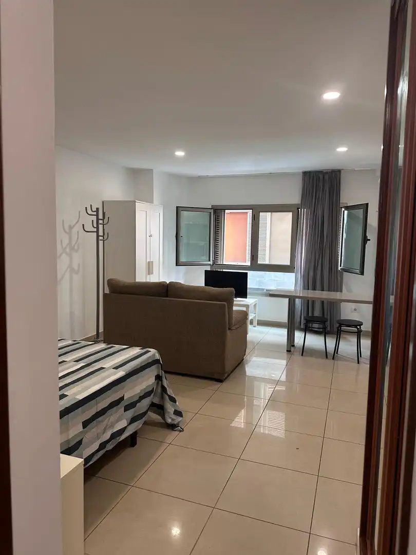Loft de alquiler en Calle Galileo, 19, Santa Catalina - Canteras Loft de alquiler en Calle Galileo, 19, Santa Catalina - Canteras
