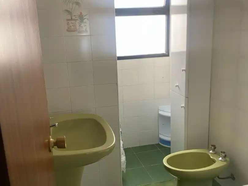 Piso de alquiler en Alameda de Capuchinos, 50, El Ejido Baño de Piso de alquiler en Málaga con Amueblado