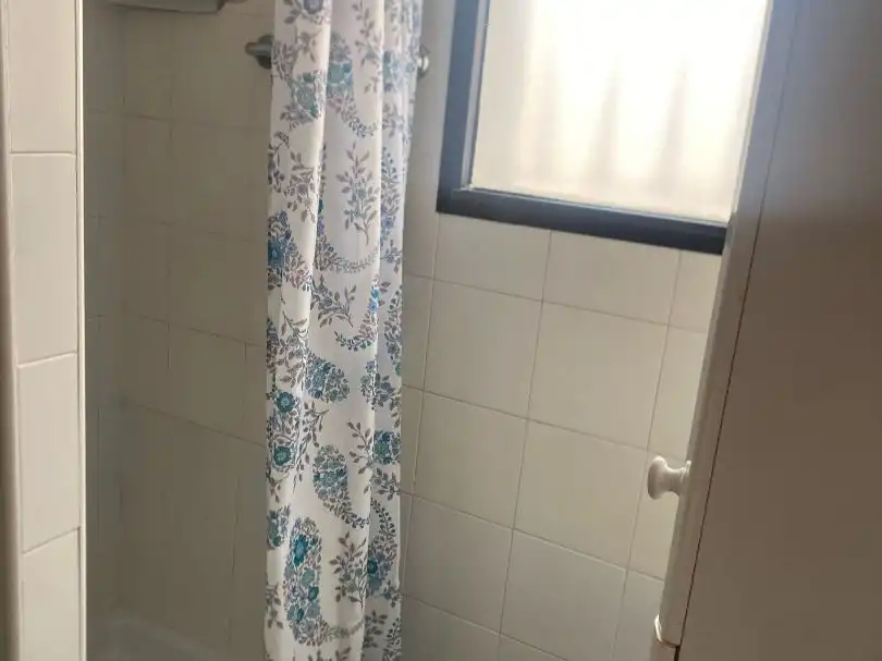 Piso de alquiler en Alameda de Capuchinos, 50, El Ejido Baño de Piso de alquiler en Málaga con Amueblado
