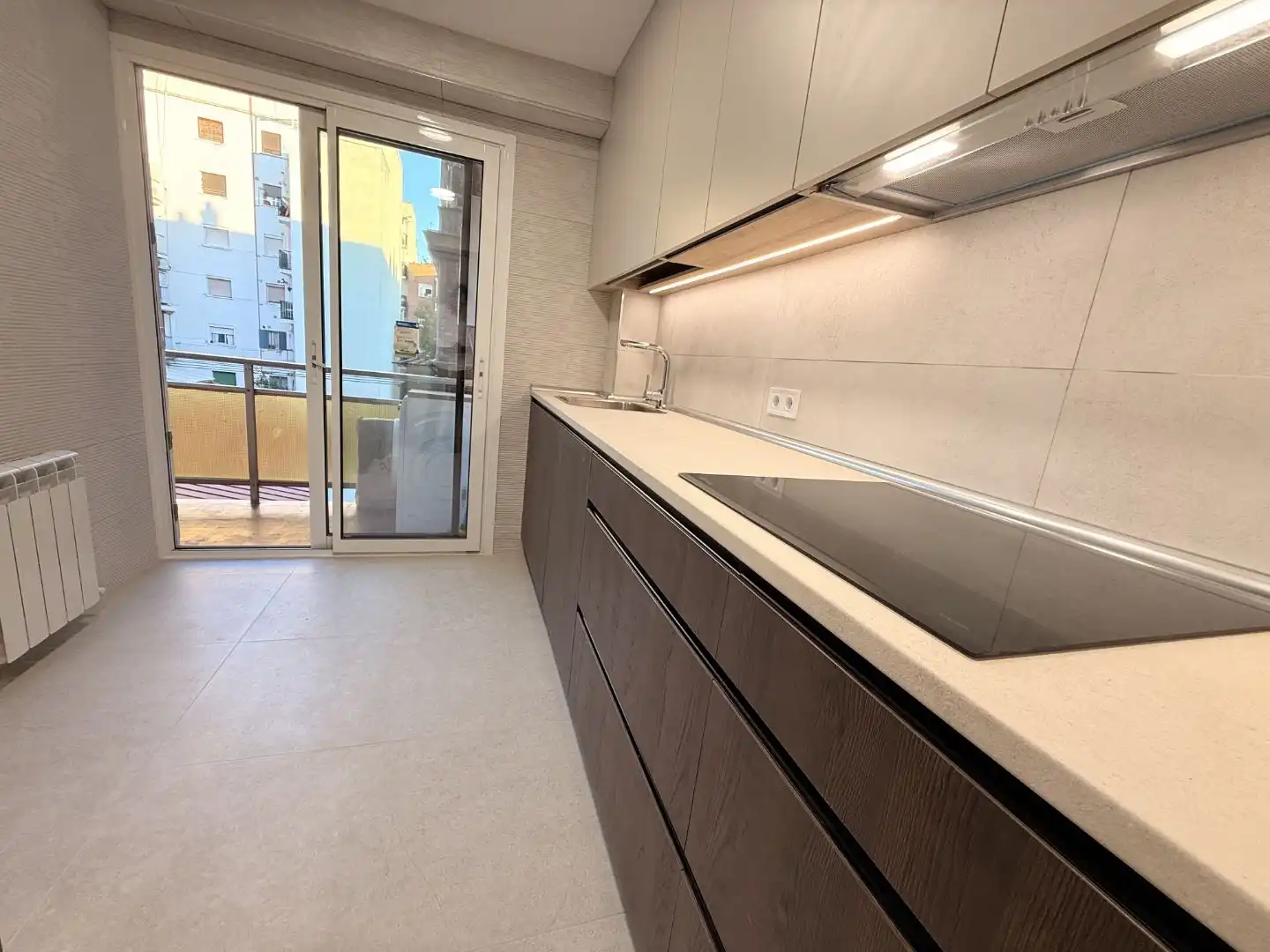 Flat for rent in Calle Arzobispo Cos, 18, Quintana Kitchen of Flat for rent in Madrid with Heating, Private garden and Terrace