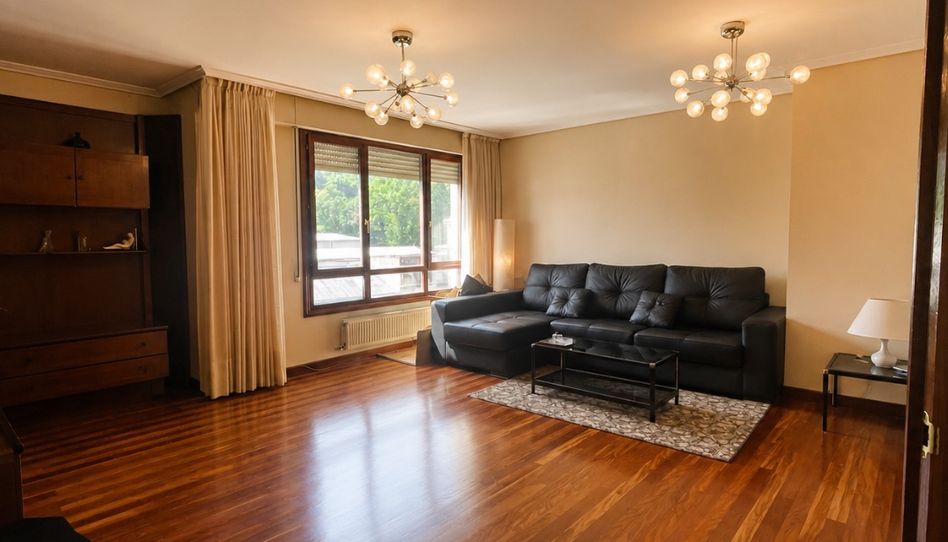 Ático en venta en Zumalakarregi Kalea, 25, Burtzeña, Barakaldo - imagen 1 Foto 1 de Ático en venta en Zumalakarregi Kalea, 25, Burtzeña, Barakaldo