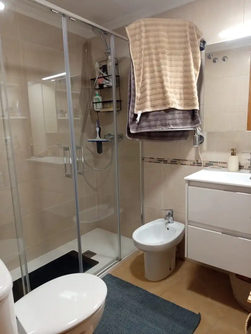 Badezimmer von Maisonette zum Verkauf in Santa Pola mit Klimaanlage, Terrasse und Abstellraum