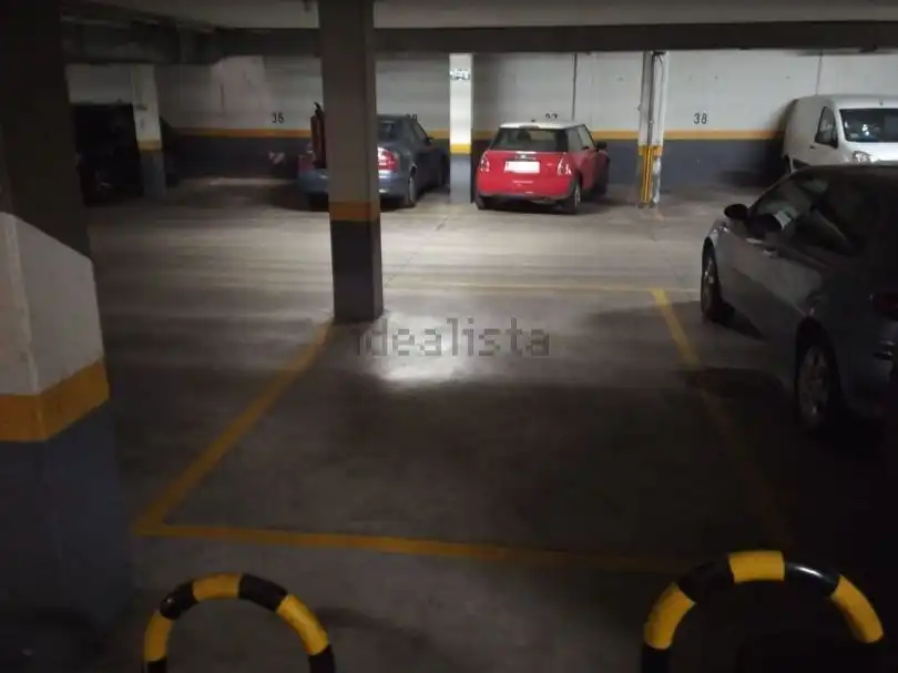 Flat for rent in Calle Arzobispo Cos, 18, Quintana Parking of Flat for rent in Madrid with Heating, Private garden and Terrace