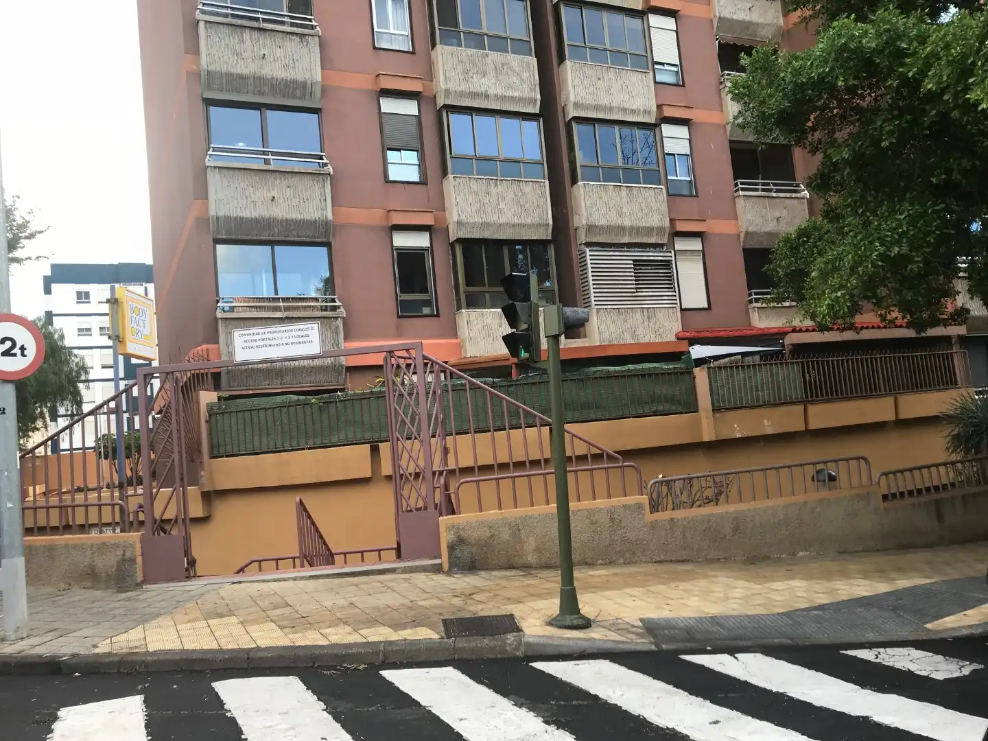 Pis de lloguer a Avenida de Benito Pérez Armas, 4, La Salle - Cuatro Torres Vista exterior de Pis de lloguer en Santa Cruz de Tenerife amb Aire condicionat, Parquet i Terrassa