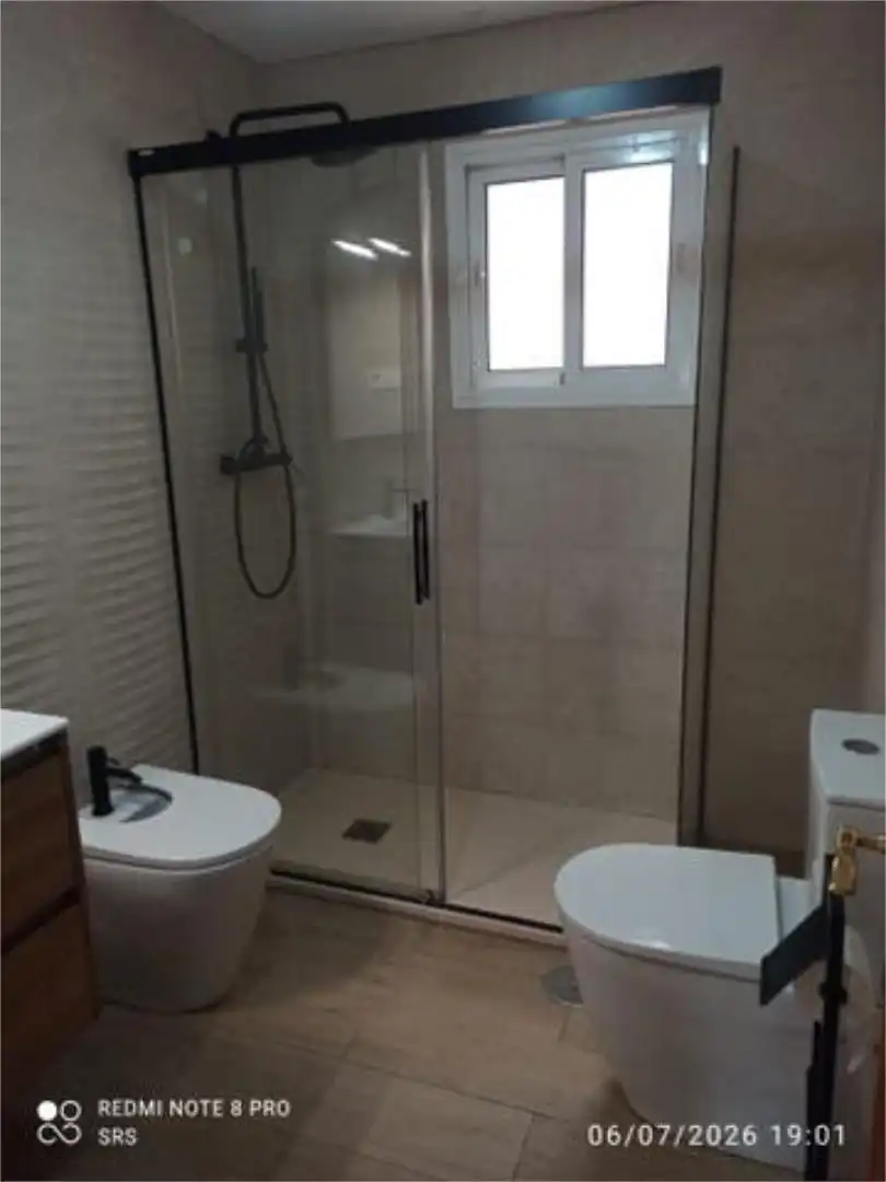 Baño de Piso de alquiler en Málaga con Terraza