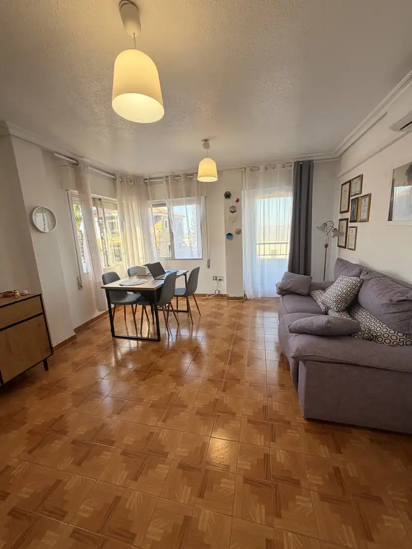 Wohnung zum Verkauf in Calle 19 de Abril, 56, San Miguel de Salinas Wohnzimmer von Wohnung zum Verkauf in San Miguel de Salinas mit Klimaanlage, Terrasse und Möbliert