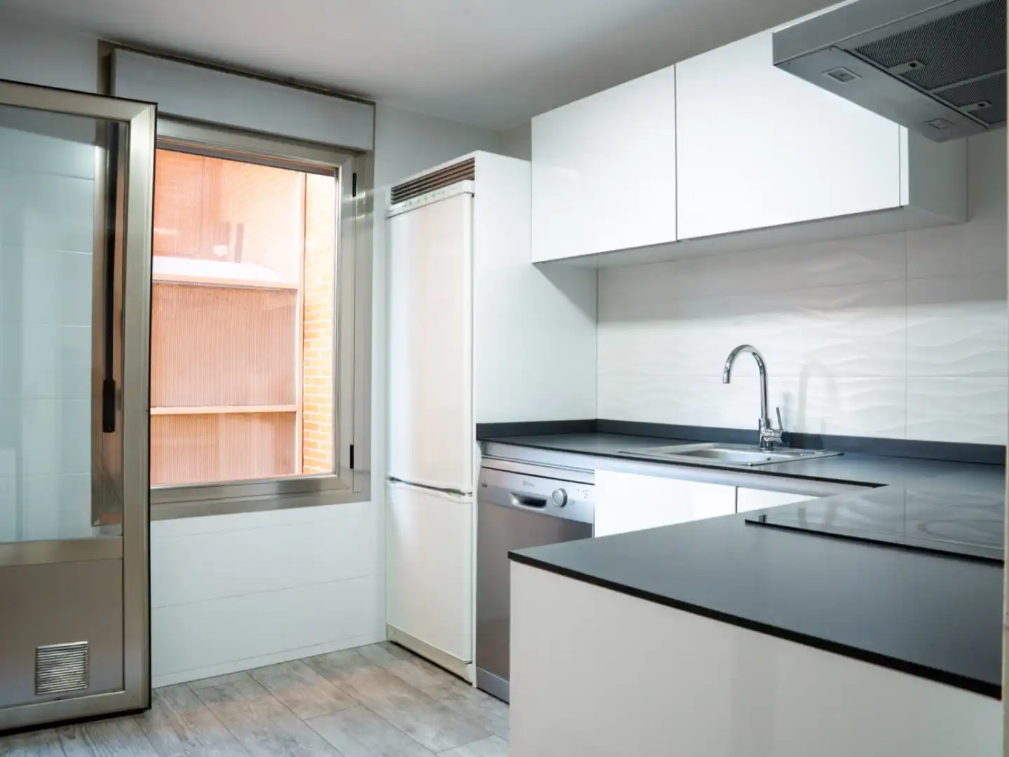 Flat for sale in Calle Pío Baroja, 6, Boadilla del Monte Kitchen of Flat for sale in Boadilla del Monte with Swimming Pool