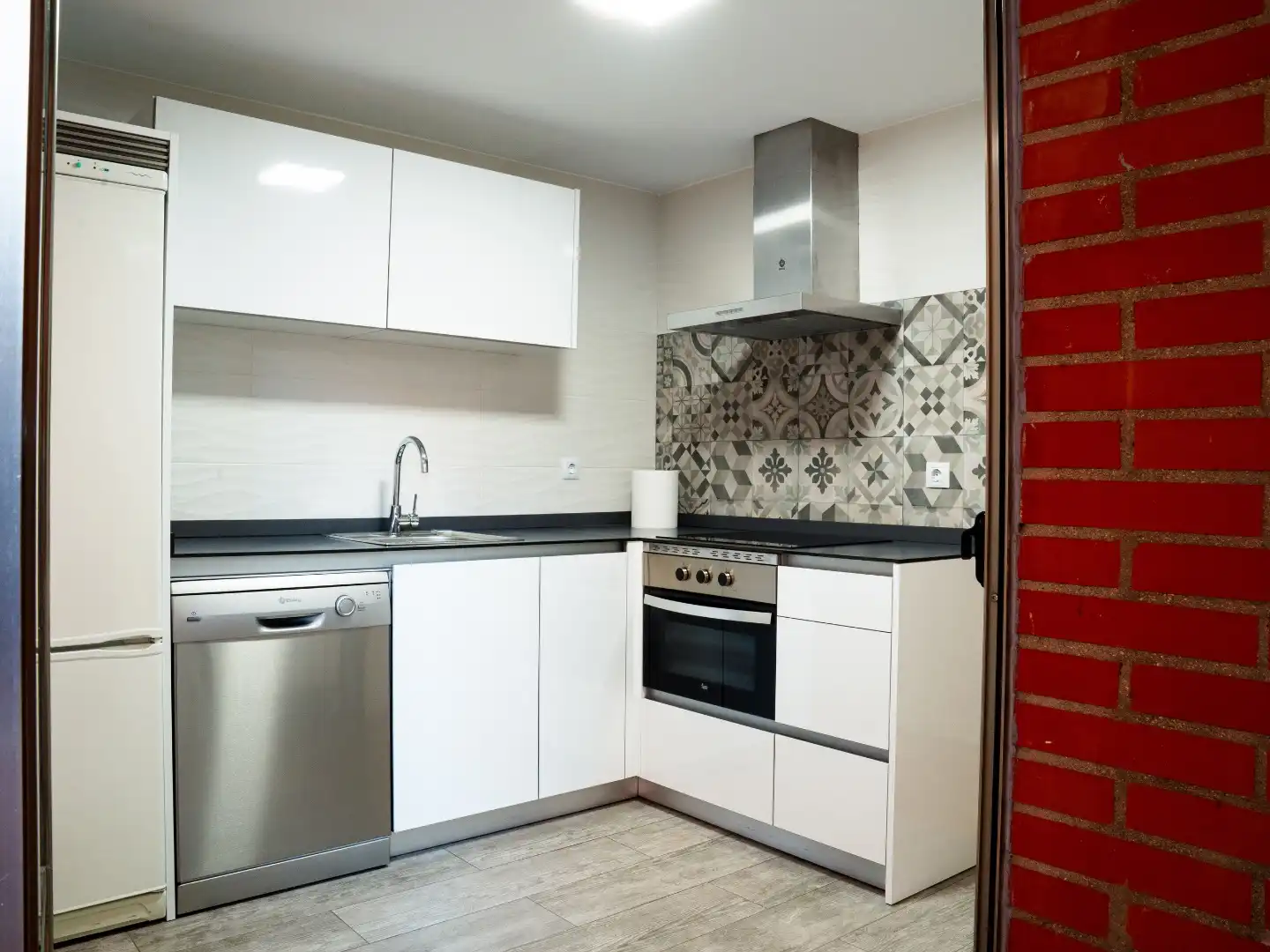Flat for sale in Calle Pío Baroja, 6, Boadilla del Monte Kitchen of Flat for sale in Boadilla del Monte with Swimming Pool