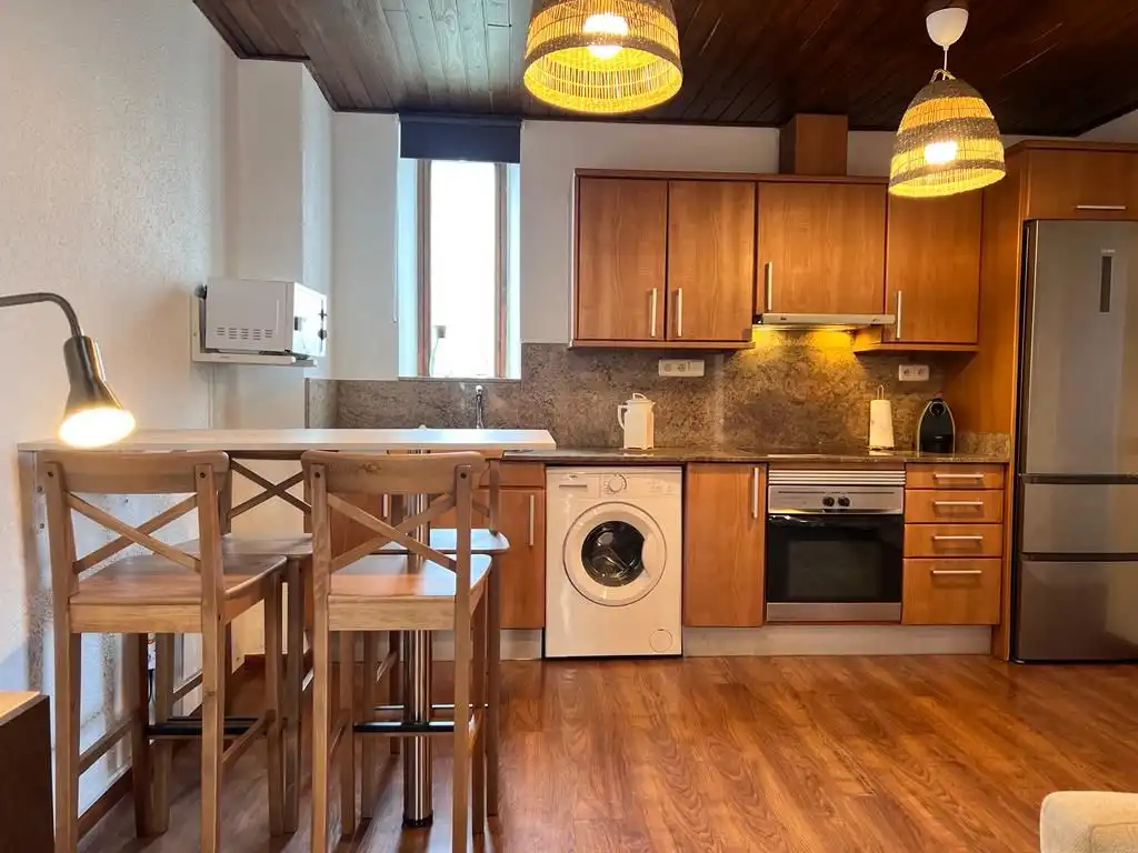 Apartments for rent in Avinguda França, 10, Puigcerdà Kitchen of Apartments for rent in Puigcerdà with Heating, Parquet flooring and Furnished