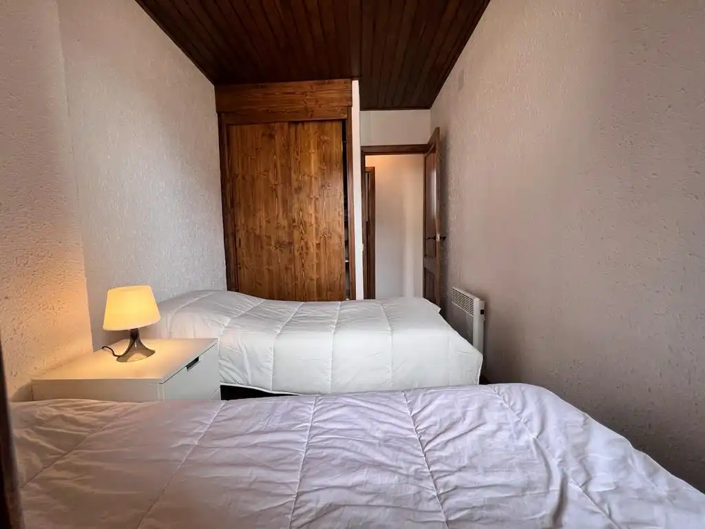 Apartments for rent in Avinguda França, 10, Puigcerdà Bedroom of Apartments for rent in Puigcerdà with Heating, Parquet flooring and Furnished