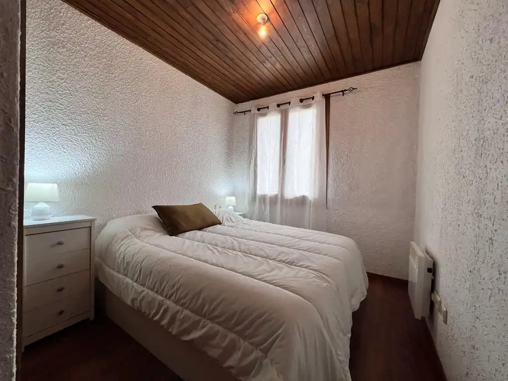 Apartments for rent in Avinguda França, 10, Puigcerdà Bedroom of Apartments for rent in Puigcerdà with Heating, Parquet flooring and Furnished