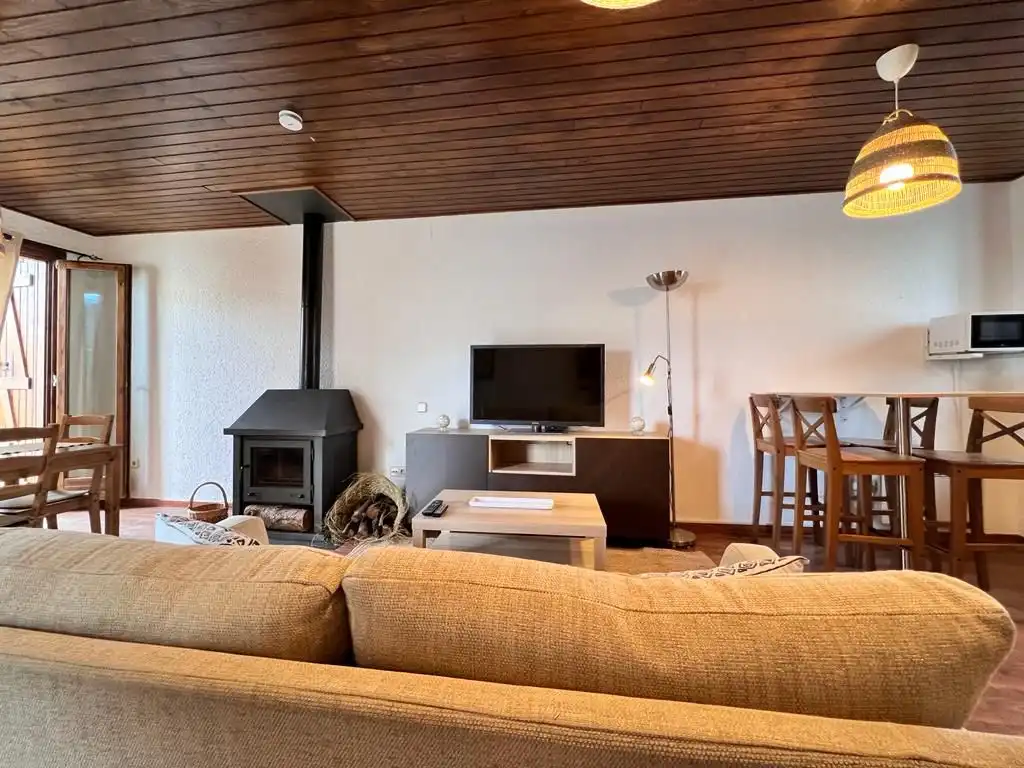 Apartments for rent in Avinguda França, 10, Puigcerdà Living room of Apartments for rent in Puigcerdà with Heating, Parquet flooring and Furnished