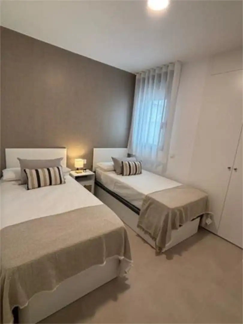 Apartament de lloguer a Centro Dormitori de Apartament de lloguer en Nerja amb Calefacció, Terrassa i Piscina