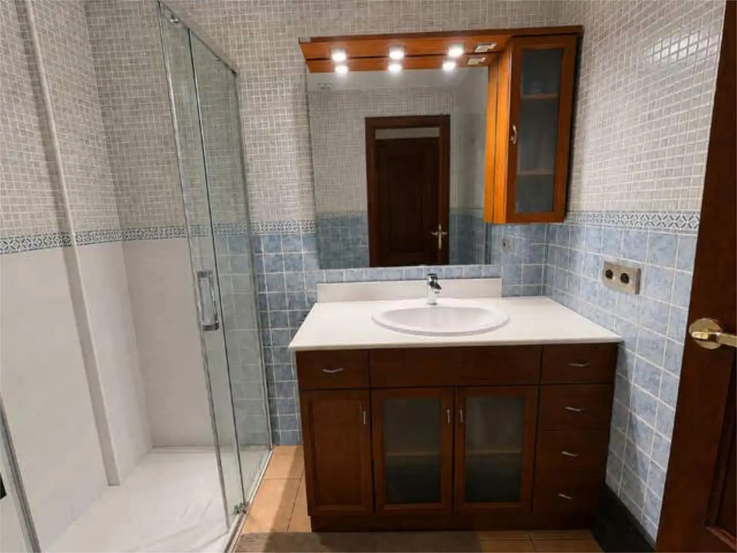 Casa o chalet en venta en Esporles Baño de Casa o chalet en venta en Esporles con Terraza y Piscina