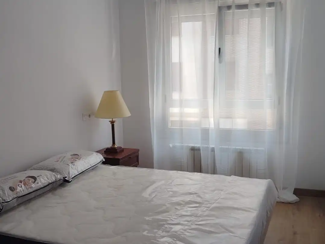 Bedroom of Flat for rent in Siero  with Heating, Parquet flooring and Storage room