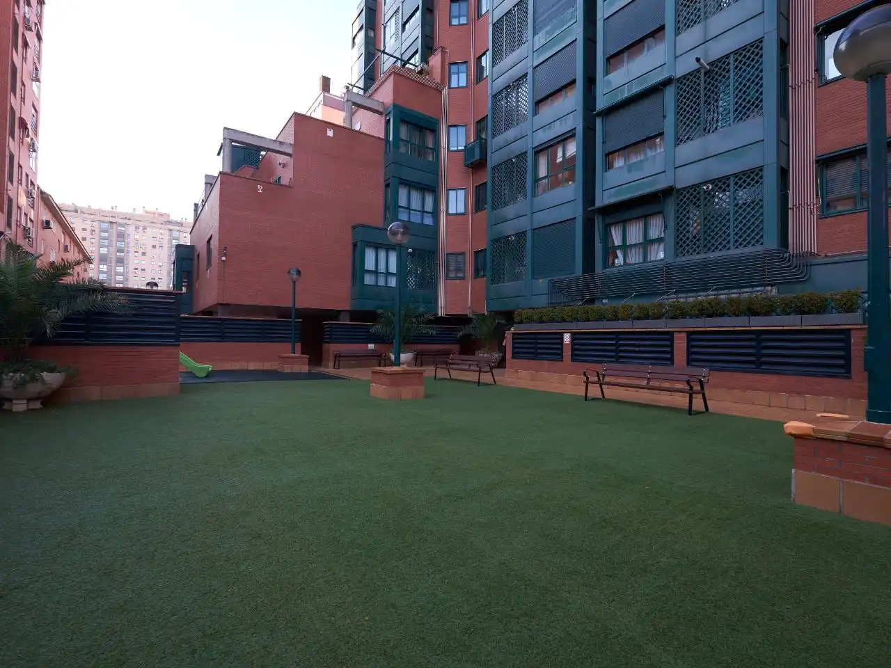 Estudio en venta en Calle de Rafael Bergamín, 16, San Juan Bautista Terraza de Estudio en venta en Madrid con Aire acondicionado, Jardín privado y Parquet