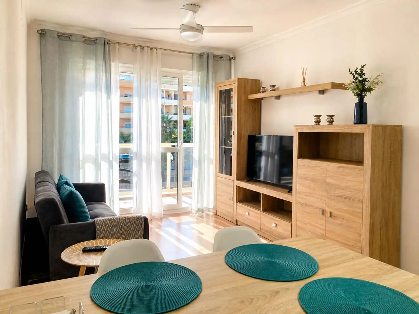 Flat for sale in Plaza Ginebra, 9, San Luis de Sabinillas Living room of Flat for sale in Manilva with Terrace, Swimming Pool and Furnished