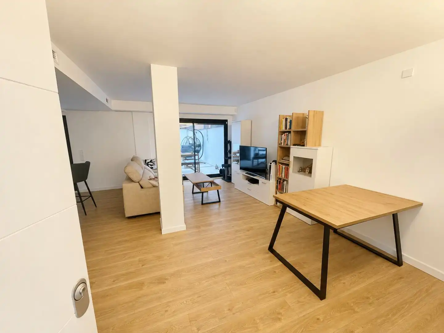 Flat for sale in Carrer de Frederic Prats, 45, Centre Living room of Flat for sale in L'Hospitalet de Llobregat with Air Conditioner, Heating and Parquet flooring