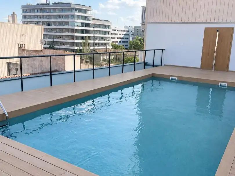 Flat for sale in Carrer de Frederic Prats, 45, Centre Swimming pool of Flat for sale in L'Hospitalet de Llobregat with Air Conditioner, Heating and Parquet flooring