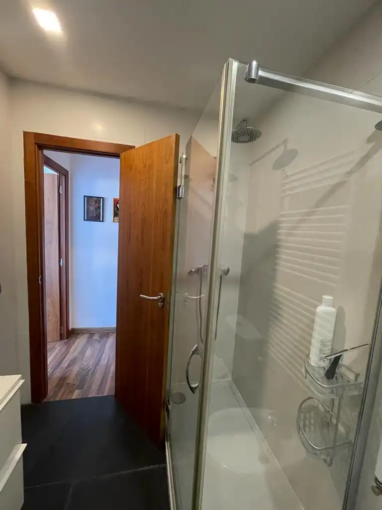 Wohnung zur Miete in Carrer el Camí, 70, Alcoy / Alcoi Badezimmer von Wohnung zur Miete in Alcoy / Alcoi mit Klimaanlage und Balkon