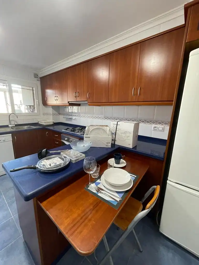Wohnung zur Miete in Carrer el Camí, 70, Alcoy / Alcoi Küche von Wohnung zur Miete in Alcoy / Alcoi mit Klimaanlage und Balkon